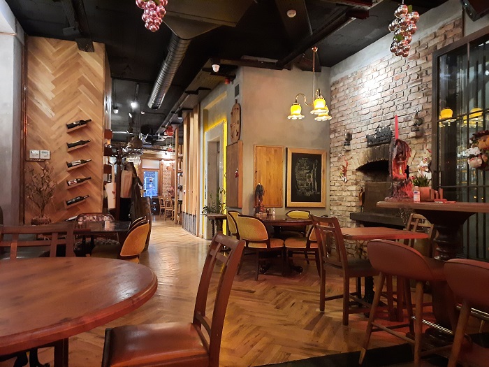 Wine Bar Review: Beyoğlu Şaraphanesi - The Quirky Cork